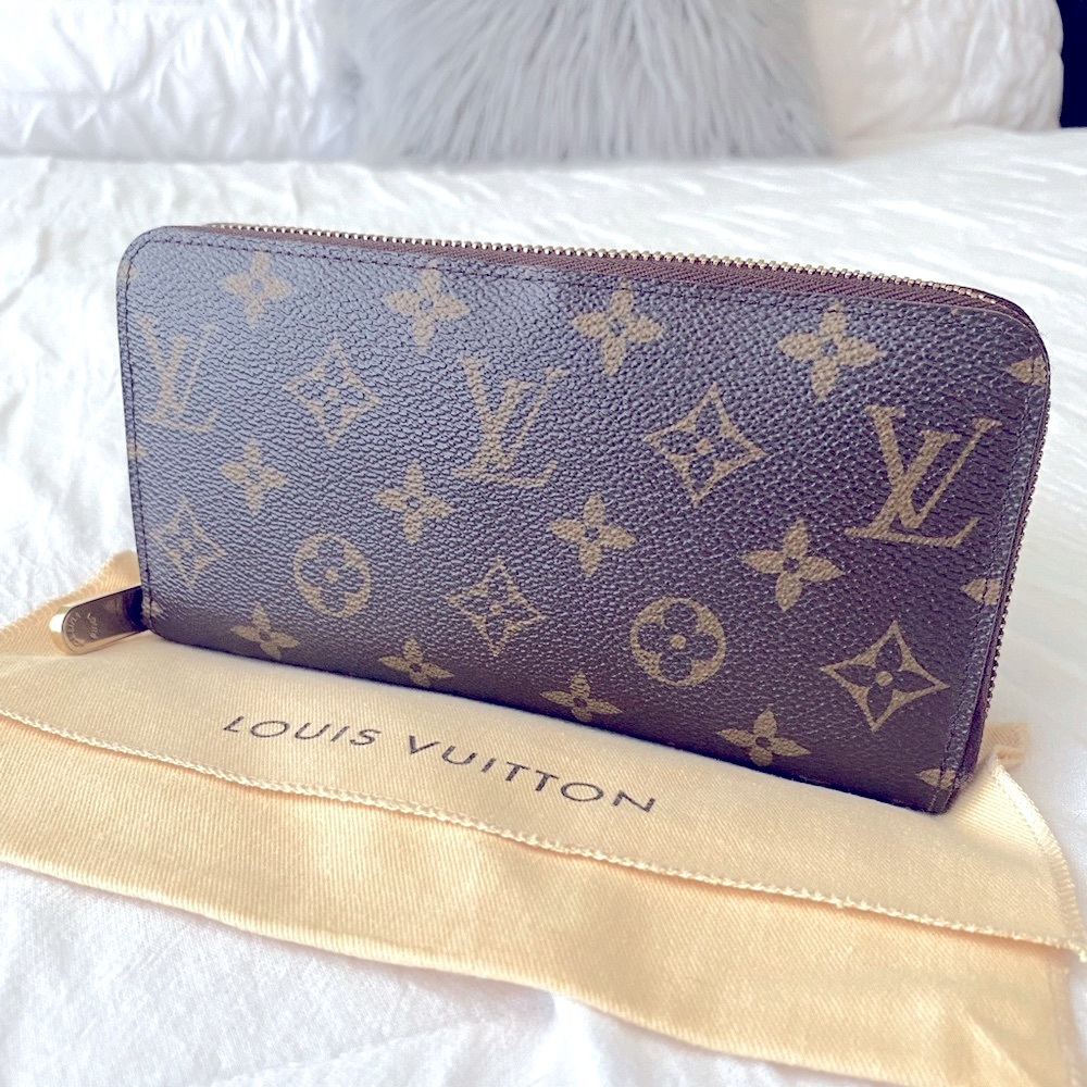 Louis Vuitton Zippy Wallet